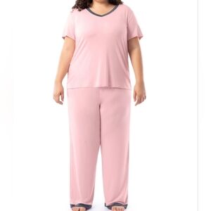 Fruit of the Loom Women's Soft & Breathable V-Neck Pajama Set, 2-Piece New